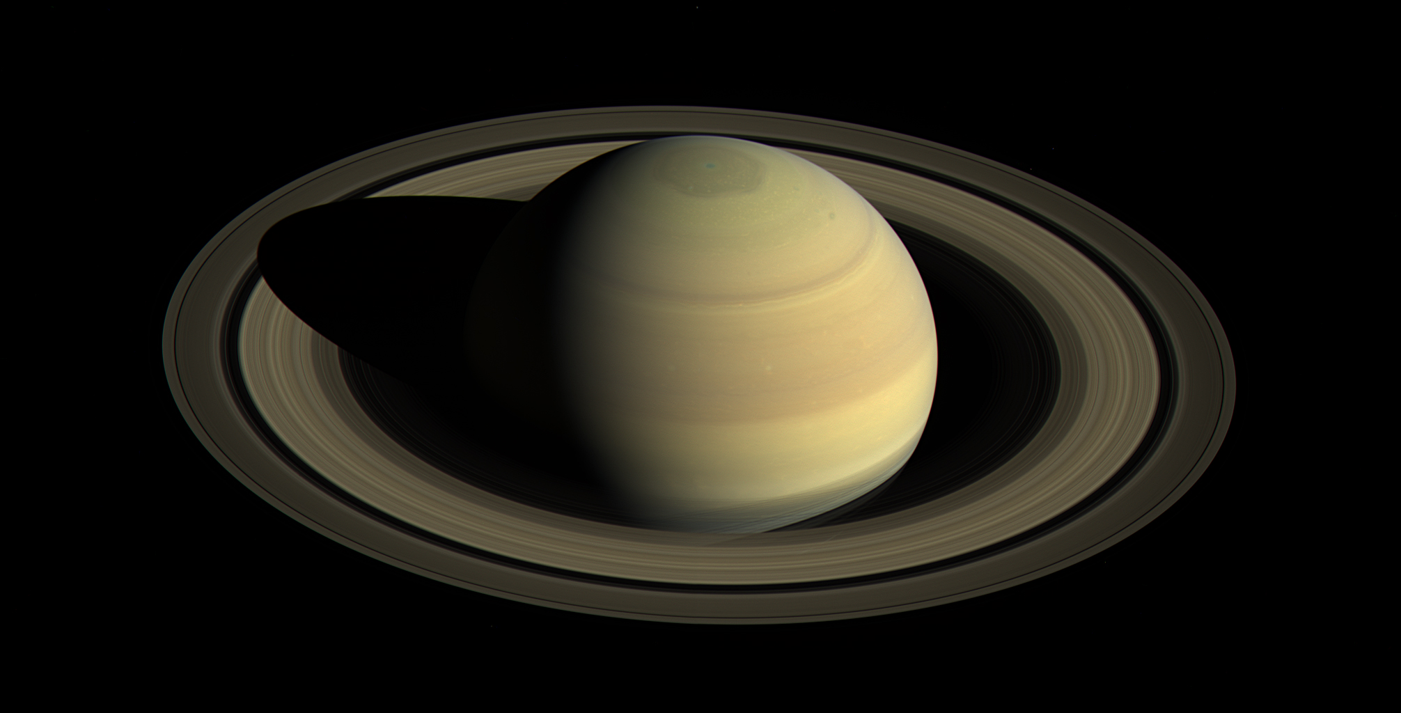 Saturn and her rings Saturn and her rings